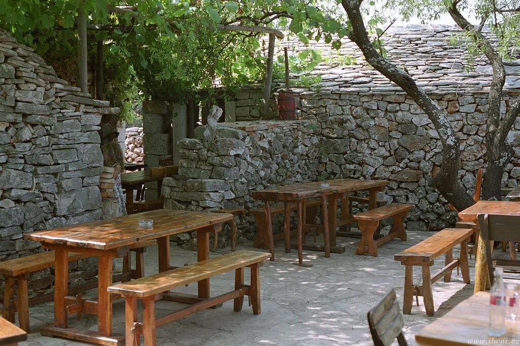 img00006.jpg