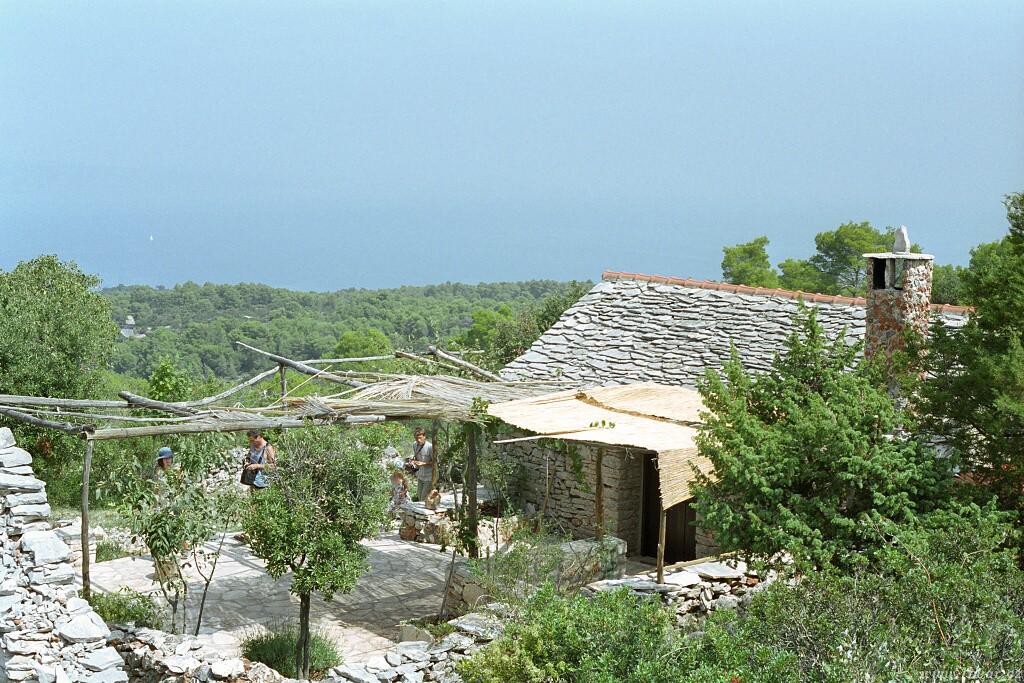 img00019.jpg