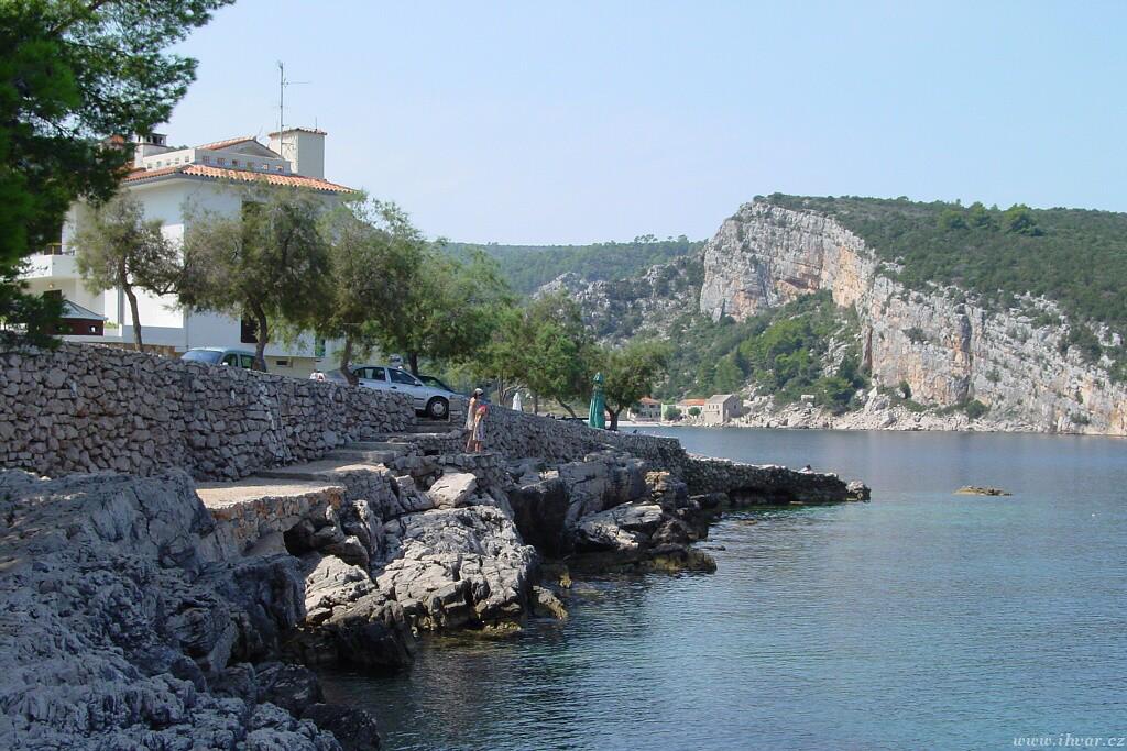 img00003.jpg