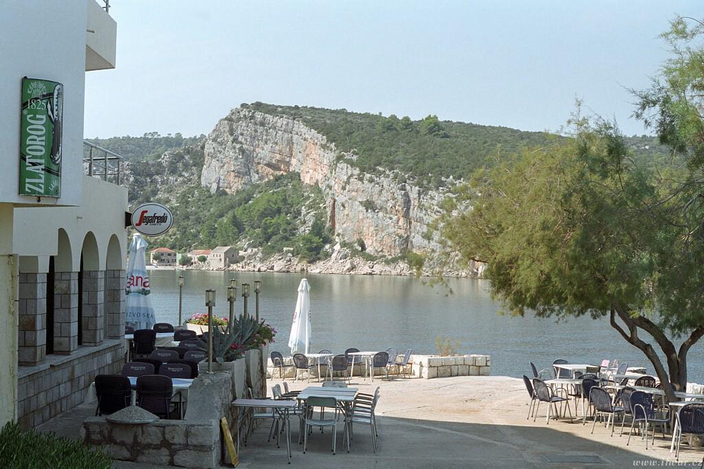 img00004.jpg