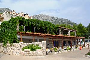 th_dolac_restaurace.jpg, 15 kB