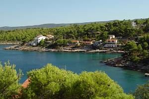 Pohled z hřbetu Basinou a Mudrim Dolcem