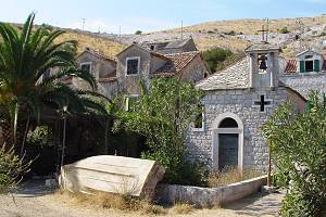 Kostelík a staré domky