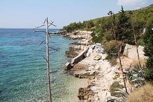 Pobřeží pod osadou