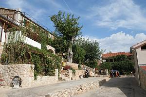 Ulice v horní části letoviska