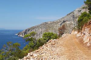 Úsek cesty ze Sv. Nedjelje do Lučišće (2008)