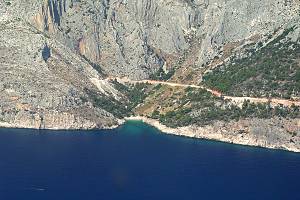 Zátoka Lučišće z letadla (rok 2008)