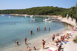 Pláž v zátoce Vinogradišće