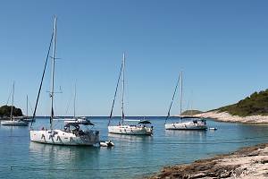 Zátoka Vinogradišće - oblíbené kotviště