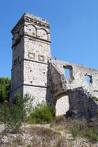 Opevněná zvonice kláštera