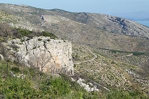 Skály na lokalitě Straćine shora
