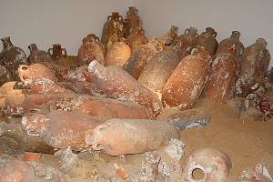 Amfory z expozice Ztroskotání antické lodi