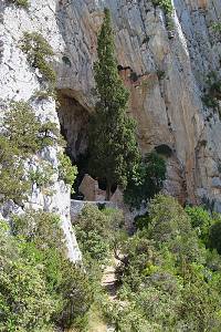 Jeskyně s kostelíkem